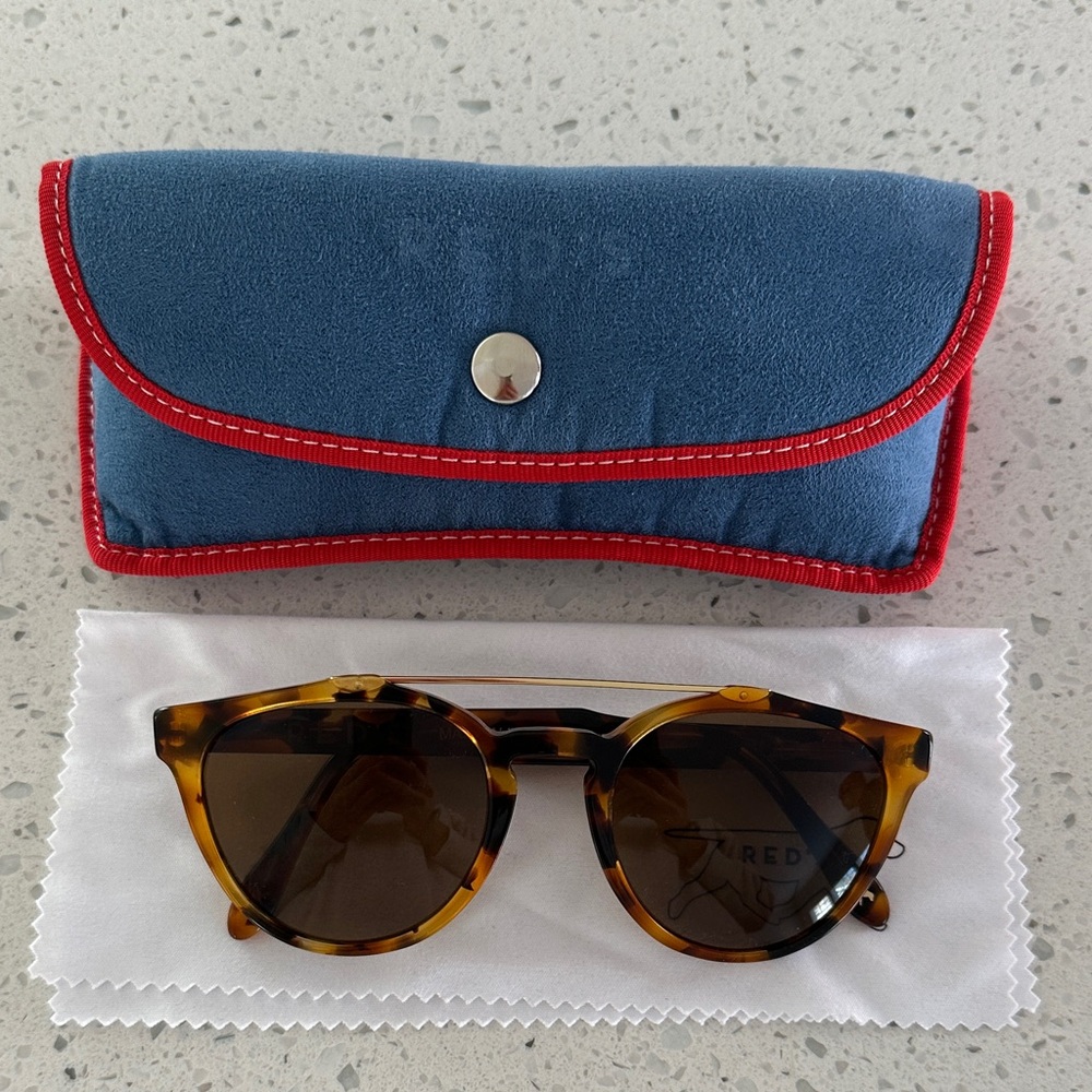 Red’s Outfitters Bud Tortoise Shell Sunglasses with Blue and Red Case